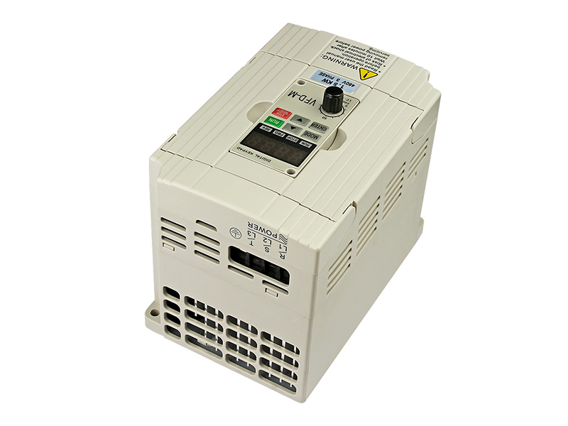 8000S通用變頻器，變頻調(diào)速器，變頻器廠家，電機變頻器，三相變頻器